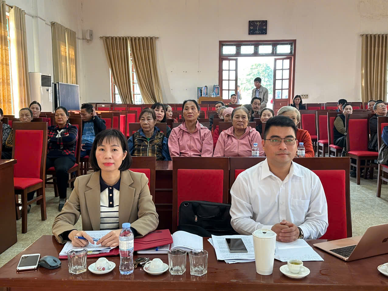 Tổ đại biểu HĐND xã Đoàn Đào tiếp xúc cử tri tại cụm số 2